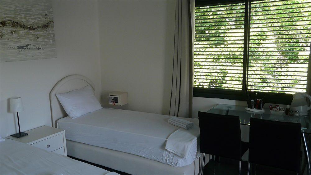 Hotel Loui Talpiot Хайфа Екстериор снимка